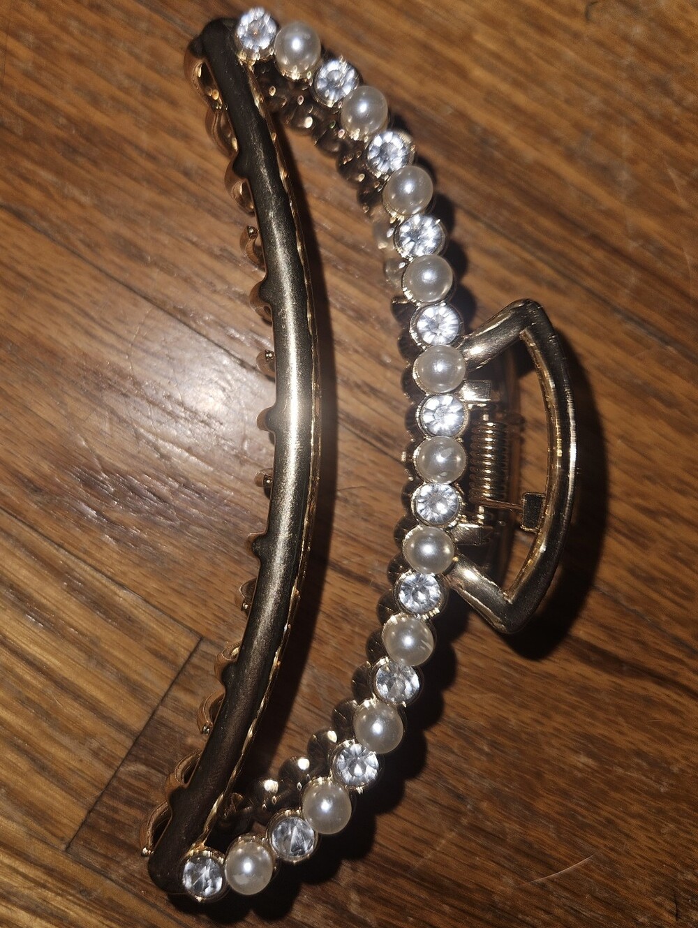 Gold Hair Claw Clip With Pearls and Rhinestones NWOT Hair Clip